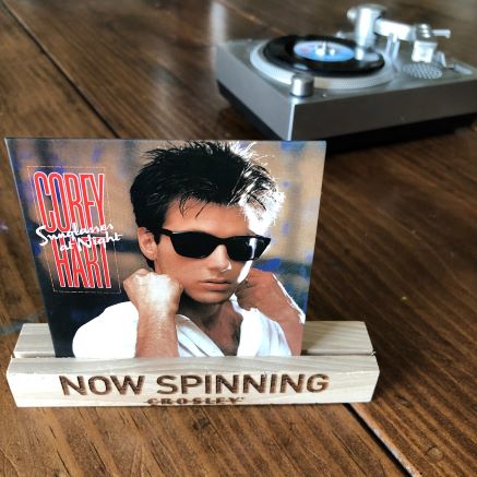 Corey Hart 3 Inch Vinyl Record - Sunglasses at Night | Rectangle Triangle | Corey Hart 3 Inch Vinyl Record - Sunglasses at Night
UPC Code: 068381301000
Features:
3 Inch Vinyl