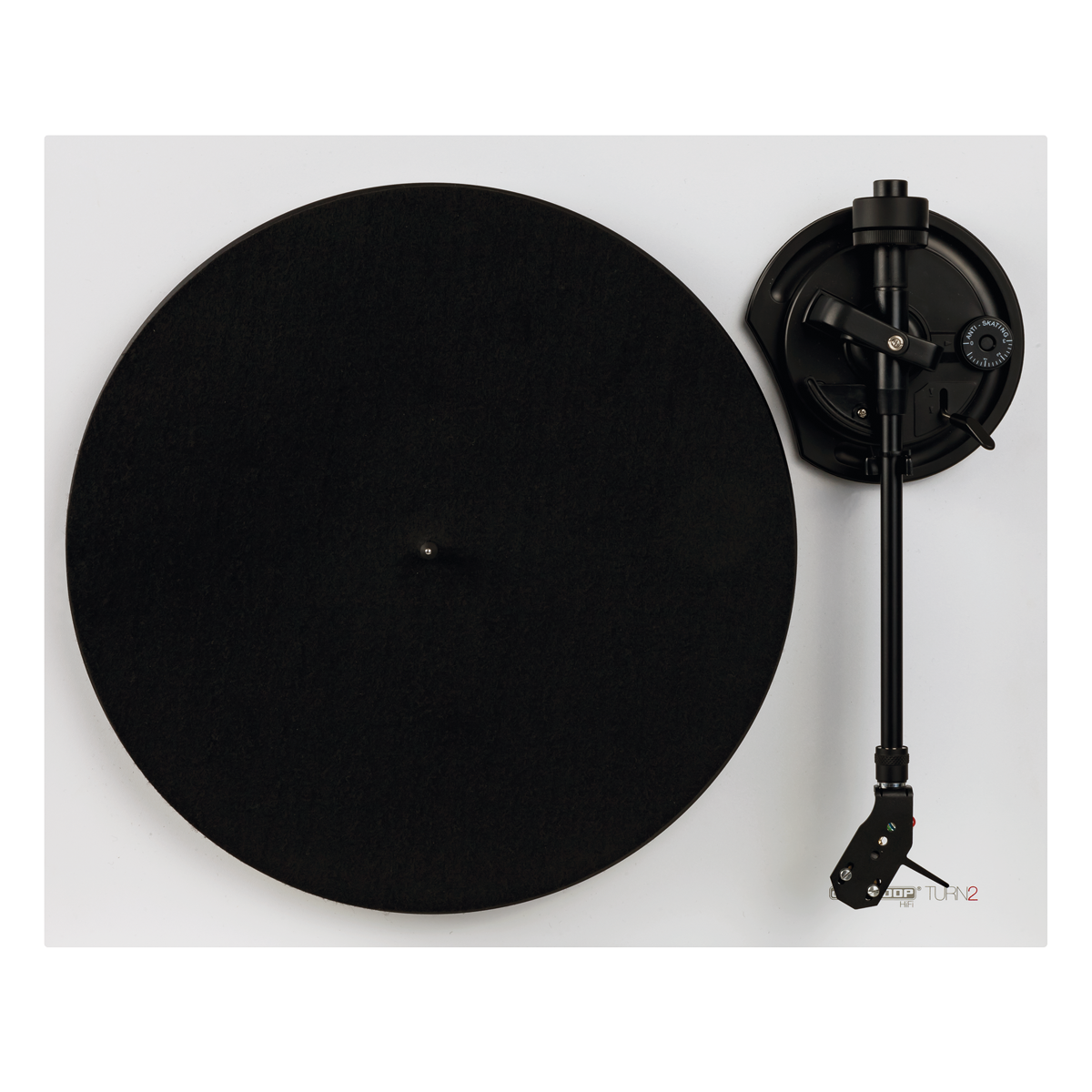Reloop Turn 2 white hi-fi turntable with sleek design and digital controls, perfect for high-quality vinyl listening.