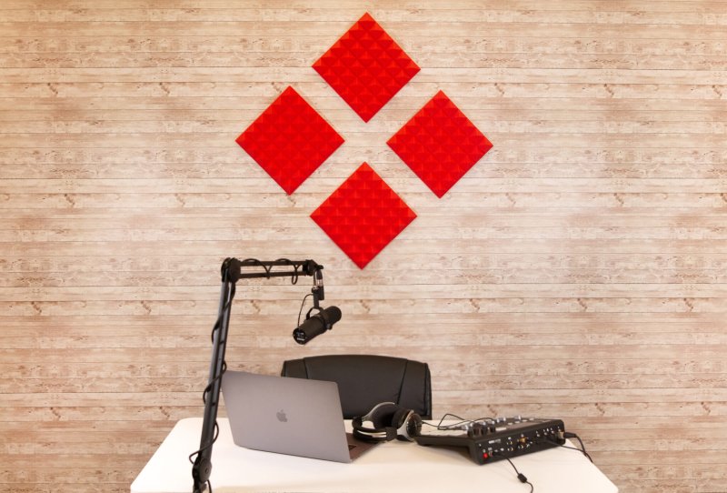 Gator GFW-ACPNL1212PRED-4PK 4 Pack of Red 12" x 12" Acoustic Pyramid Panel 