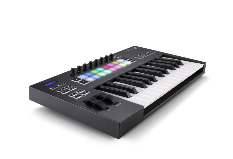 Novation LAUNCHKEY-25-MK3 Launchkey 25-key Fully Integrated Midi Keyboard Controller 