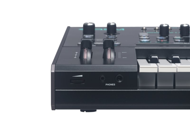 Ashun Sound Machine Lskb 16-Voice Algorithmic Keyboard Synth with Analog Filters