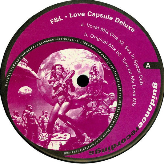 Love Capsule Deluxe | Rectangle Triangle